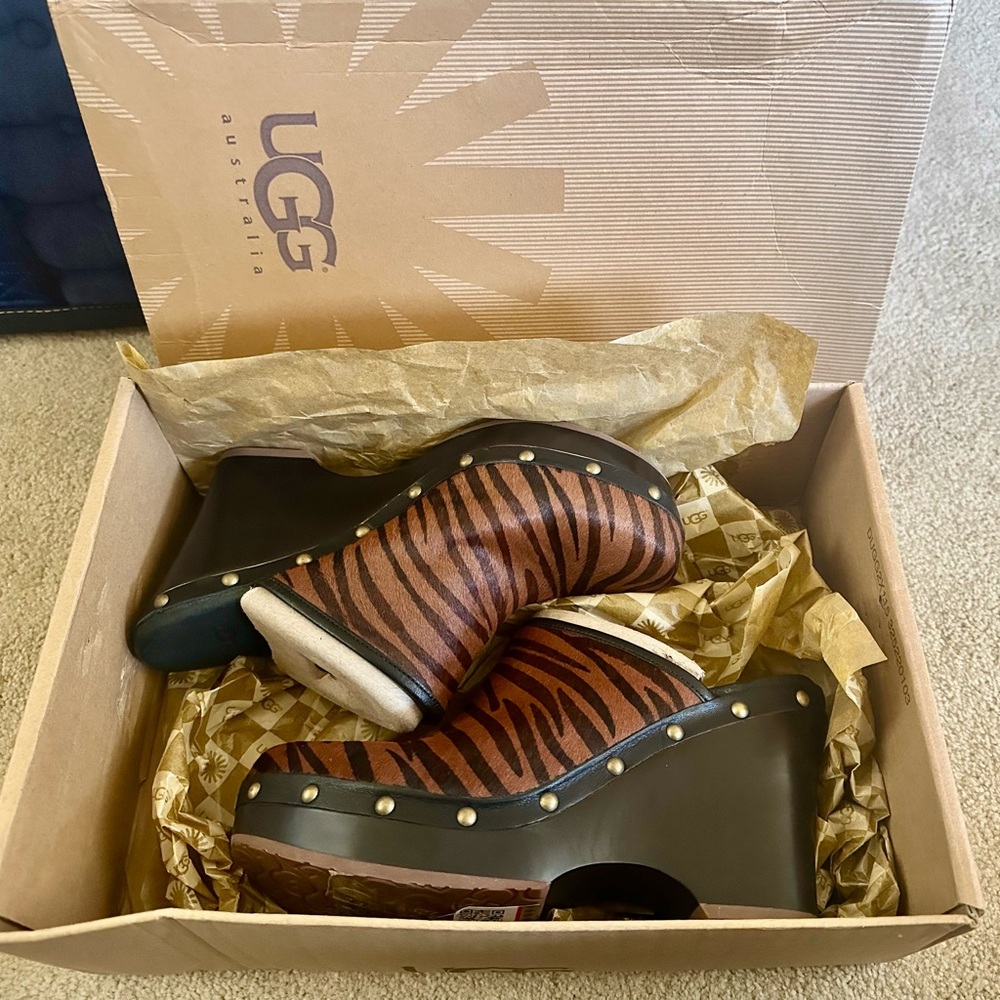 UGG Marsalis Exotic W Chez Calf Hair Animal Tiger Print Mule Clog